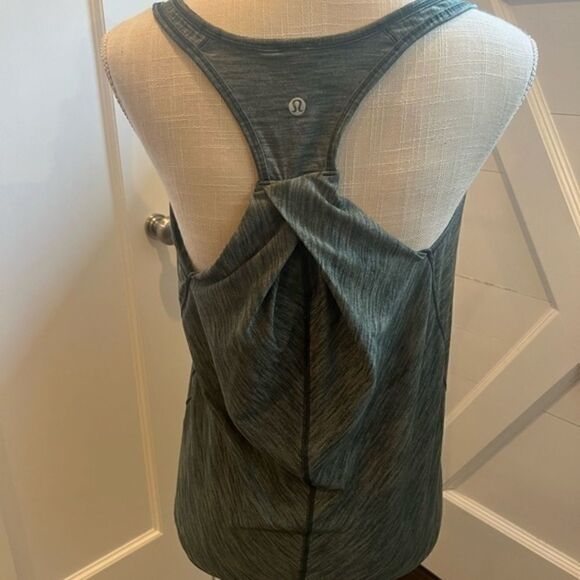 LULULEMON Racer Back Tank Top Beautiful Color - Picture 7 of 16